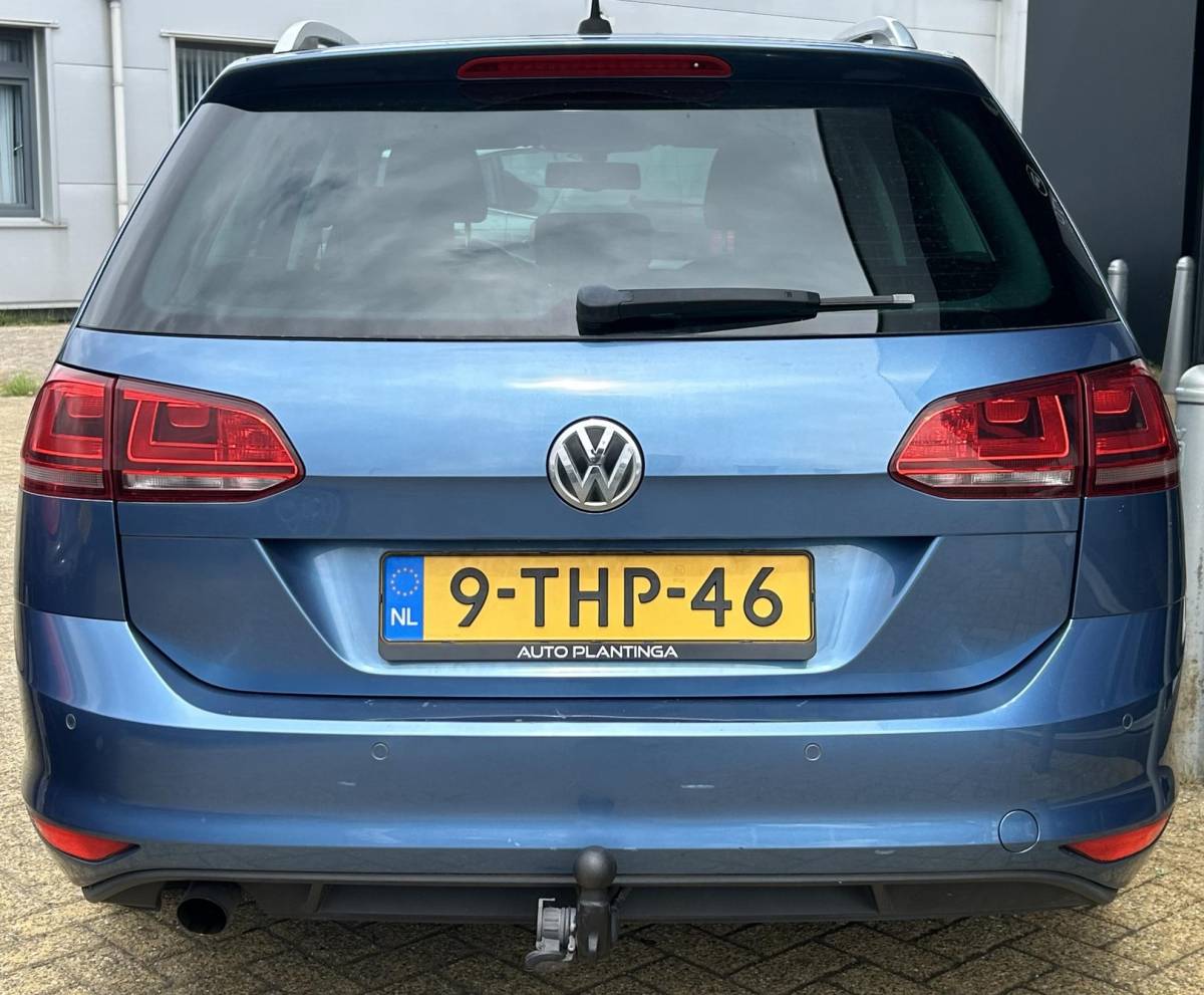 Volkswagen Golf Volkswagen Golf Variant 1.2 TSI Highline | AUTOMAAT | Onderhoudshistorie | NL AUTO | NAP | Trekhaak | Sportstoelen met Alcatara Bekleding | Navigatie | Parkeersensoren Voor en Achter | Climate Control | Cruise Control | Lichtmetalen Velgen | 2 Sleutels | APK tot 22-04-2027 |