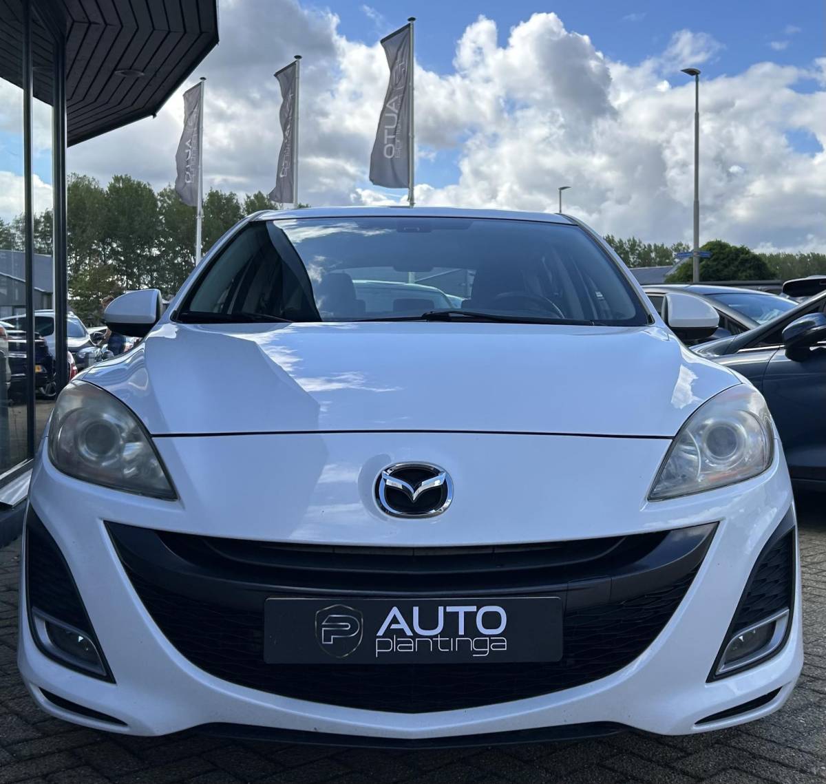 Mazda 3 Mazda 3 1.6 GT-M Line 105PK | 1e Eigenaar! | NL AUTO | Nieuwe APK | 5 Deurs | Cruise Control | Climate Control | Parkeersensoren | Armsteun |