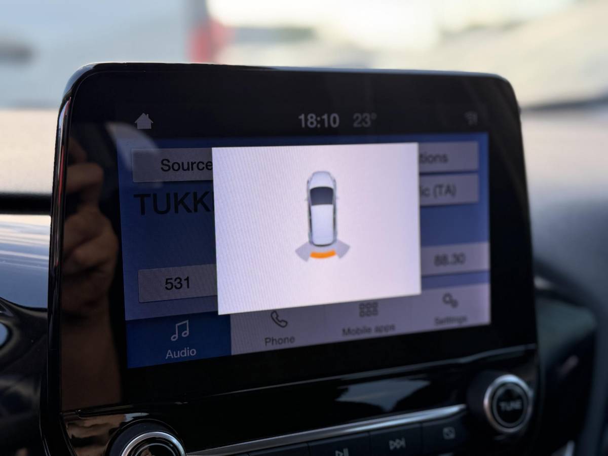 Ford Fiesta Ford Fiesta 1.0 EcoBoost Titanium 101PK | AUTOMAAT | Volledige Onderhoudshistorie | Carplay | Airco | Cruise Control | Lichtmetalen Velgen | Privacy Glass |