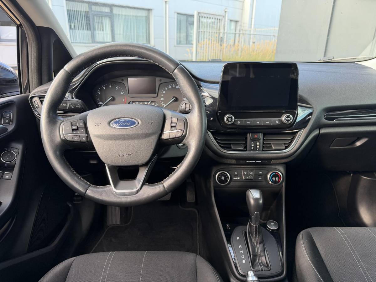 Ford Fiesta Ford Fiesta 1.0 EcoBoost Titanium 101PK | AUTOMAAT | Volledige Onderhoudshistorie | Carplay | Airco | Cruise Control | Lichtmetalen Velgen | Privacy Glass |