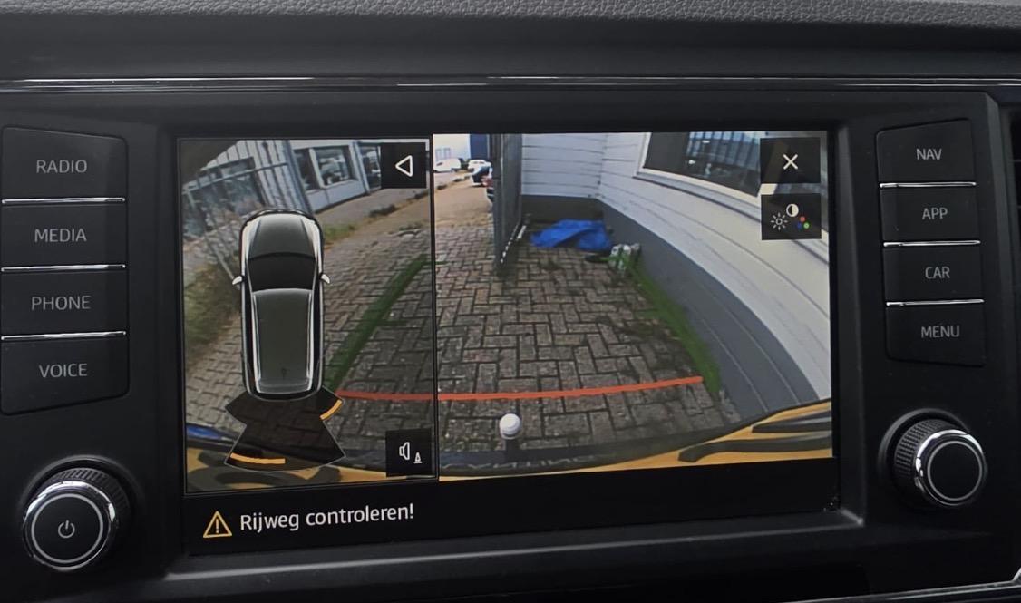 SEAT Ateca SEAT Ateca 1.4 EcoTSI Style 150PK | Van de Seat Dealer | Dealeronderhouden | Nette Staat | Trekhaak | 1800KG Trekgewicht  | Standkachel | Achteruitrijcamera | Stoelverwarming | Voorruitverwarming | Navigatie | Climate Control | Cruise Control | DAB+ | 2 Sleutels |