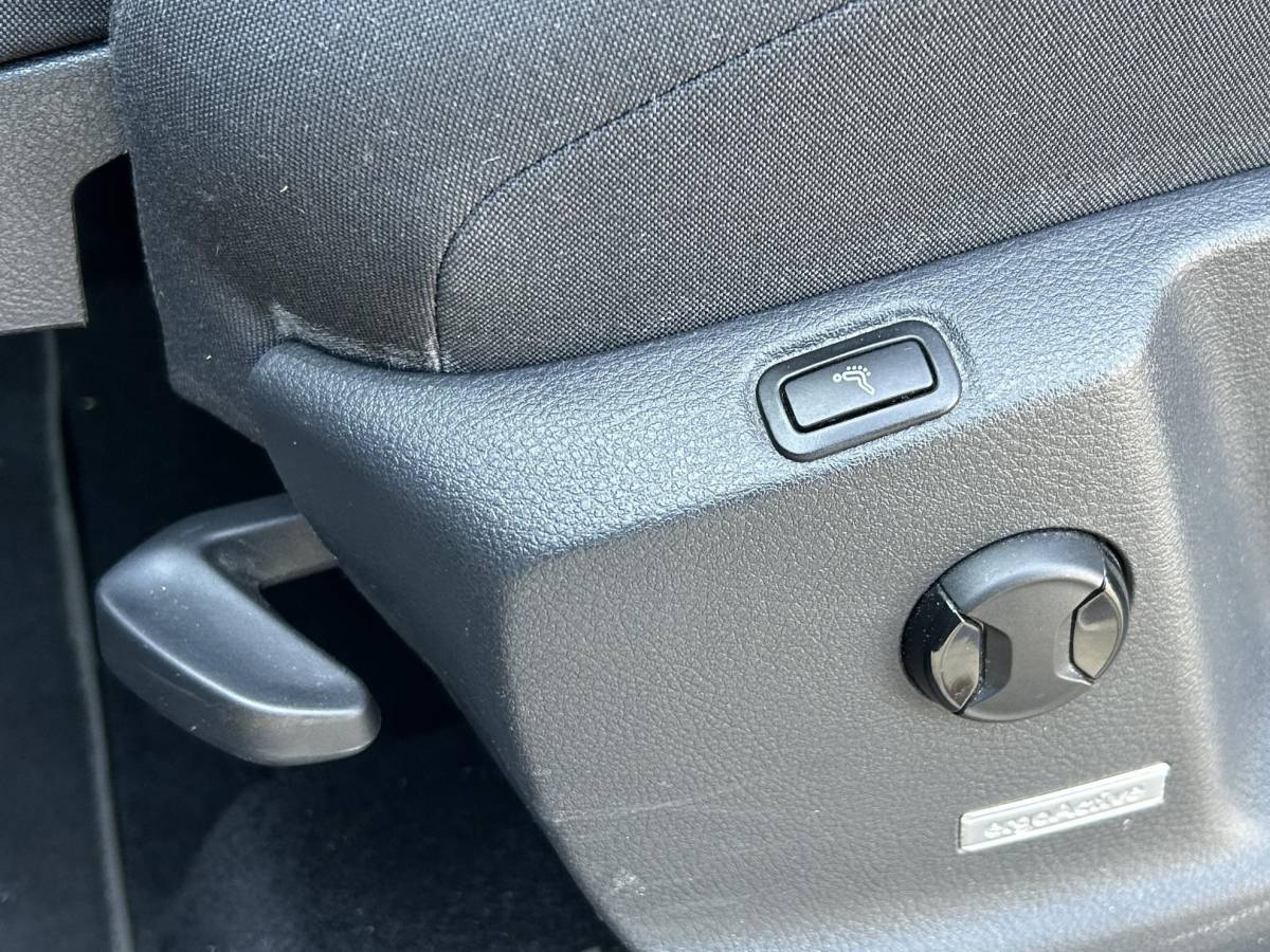 Volkswagen Touran Volkswagen Touran 1.4 TSI Highline Business R 7p 150PK | BOMVOL | AUTOMAAT | R-Line | 7 Persoons | NL AUTO | PANO | Trekhaak | Achteruitrijcamera | Elektrische Achterklep | Dodehoek Detectie | Argo | Stoelverwarming | Carplay | Navigatie | DAB+ |