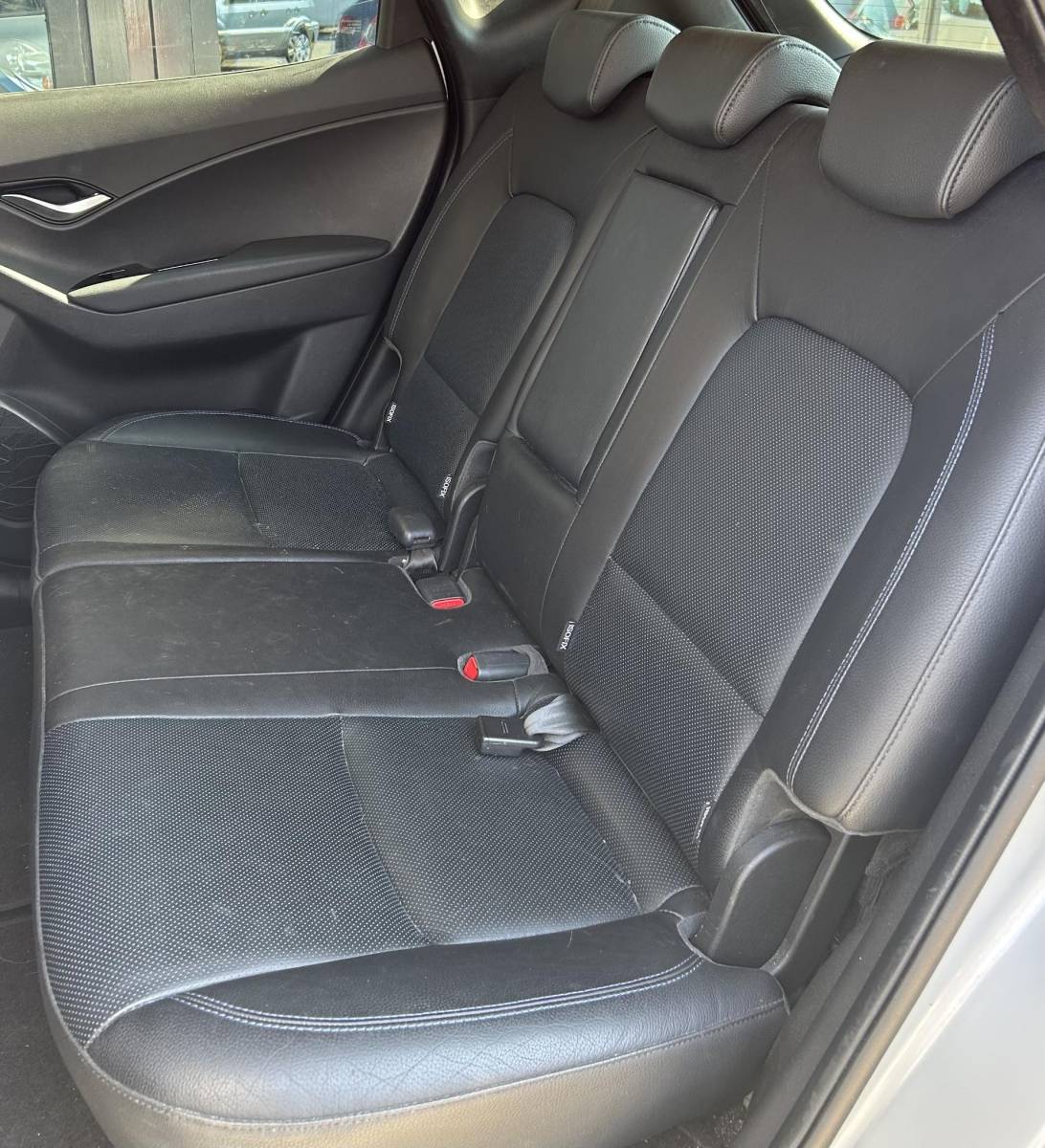 Hyundai ix20 Hyundai ix20 1.6i i-Catcher 125PK | PANO | NL AUTO | Onderhoudshistorie | Lederen Bekleding | Trekhaak | Achteruitrijcamera | Navigatie | Cruise Control | Climate Control | 2 Sleutels |