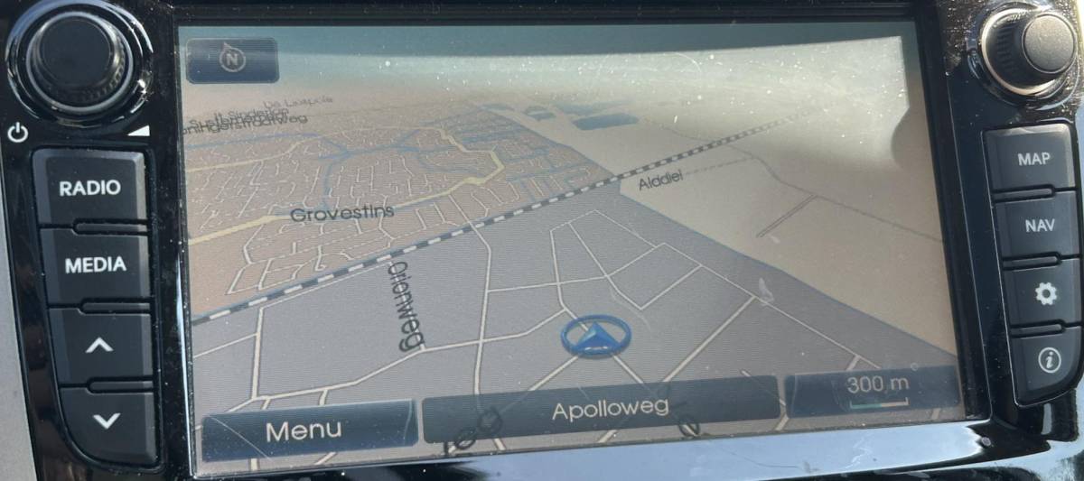 Hyundai ix20 Hyundai ix20 1.6i i-Catcher 125PK | PANO | NL AUTO | Onderhoudshistorie | Lederen Bekleding | Trekhaak | Achteruitrijcamera | Navigatie | Cruise Control | Climate Control | 2 Sleutels |