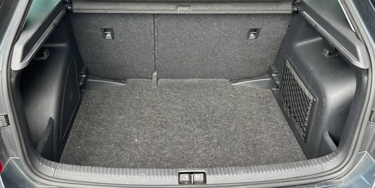 Škoda Rapid Skoda Rapid Spaceback 1.0 TSI Greentech Clever 95PK | ZEER NETTE STAAT | NL AUTO | NAP | Panoramadak | Stoelverwarming | Parkeersensoren | Navigatie | Armsteun | Climate Control | Cruise Control | 2 Sleutels |