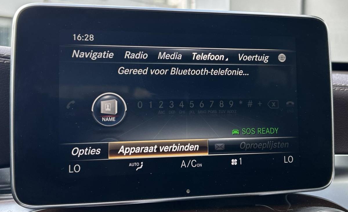 Mercedes-Benz GLC Mercedes-Benz GLC-klasse 250 4MATIC Ambition 211PK | AMG | PANO | LEDER | Achteruitrijcamera | Navigatie | Stoelverwarming | Elektrische Achterklep | 20 Inch |