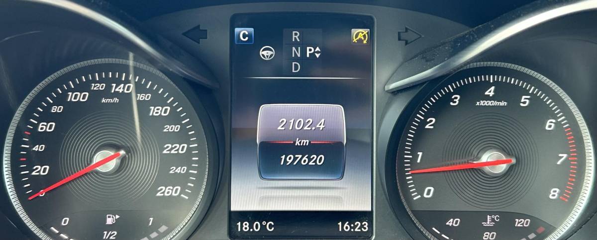 Mercedes-Benz GLC Mercedes-Benz GLC-klasse 250 4MATIC Ambition 211PK | AMG | PANO | LEDER | Achteruitrijcamera | Navigatie | Stoelverwarming | Elektrische Achterklep | 20 Inch |