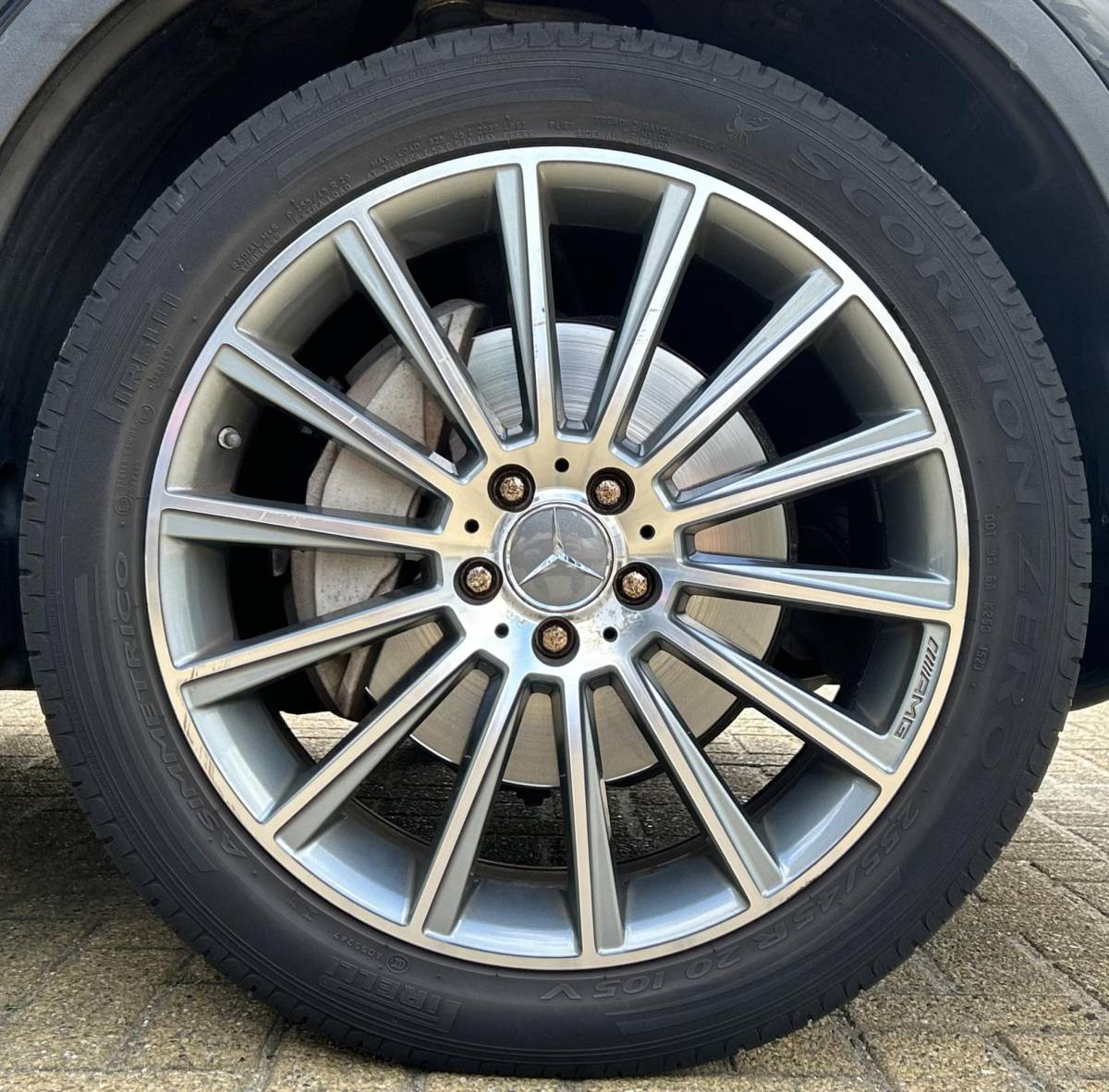Mercedes-Benz GLC Mercedes-Benz GLC-klasse 250 4MATIC Ambition 211PK | AMG | PANO | LEDER | Achteruitrijcamera | Navigatie | Stoelverwarming | Elektrische Achterklep | 20 Inch |