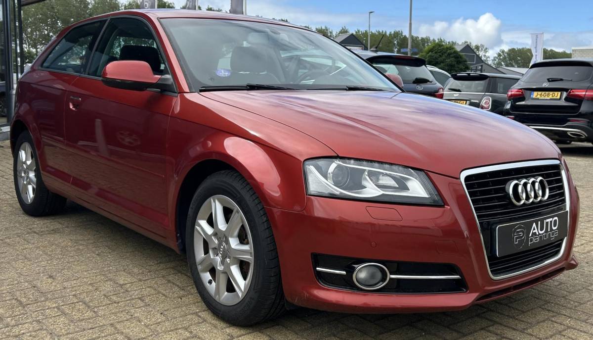 Audi A3 Audi A3 1.8 TFSI Ambition Pro Line Business 160PK | UNIEK | Lage KM stand voor een liefhebber! | Van de Audi Dealer | Nette Staat | Luxe Sport Stoelen | Sportonderstel | Xenon | Armsteun | Parkeersensoren Voor en Achter | Climate Control | Cruise Control | 2 Sleutels |