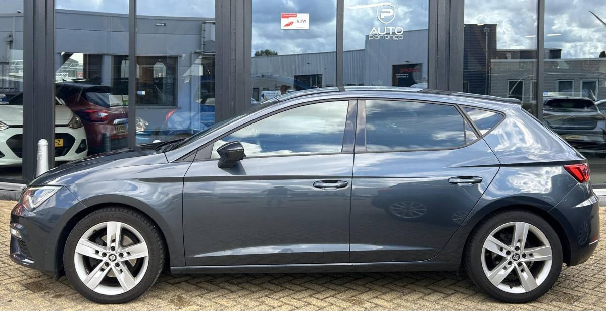 SEAT Leon SEAT Leon 1.5 TSI FR Business Intense 150PK | NL AUTO | 2e Eigenaar | NAP | Virtual Cockpit | Led Koplampen | Achteruitrijcamera | Adaptive Cruise Control | Navigatie | 17 Inch Lichtmetalen Velgen | Carplay | Navigatie | Parkeersensoren Voor en Achter |