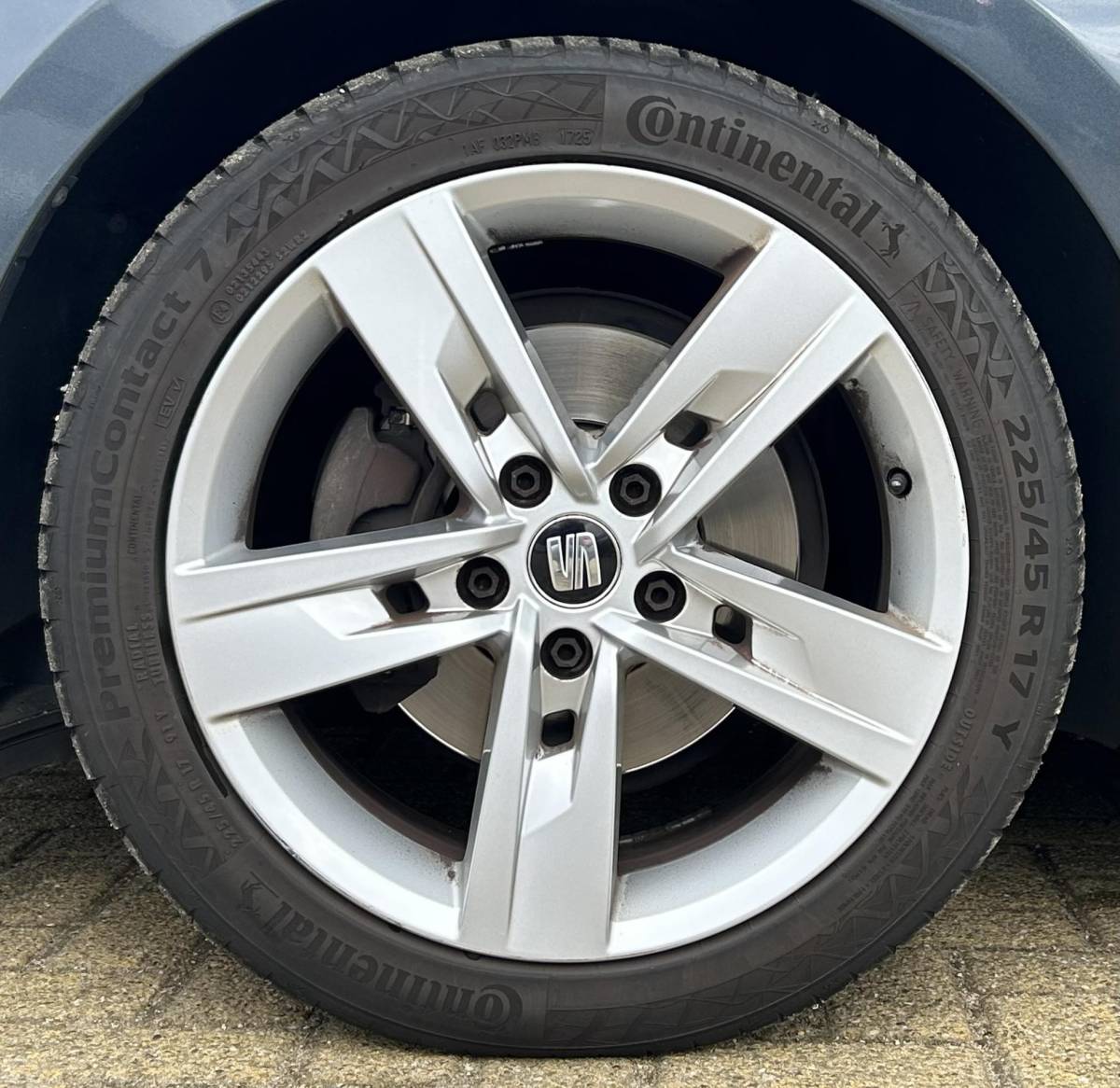 SEAT Leon SEAT Leon 1.5 TSI FR Business Intense 150PK | NL AUTO | 2e Eigenaar | NAP | Virtual Cockpit | Led Koplampen | Achteruitrijcamera | Adaptive Cruise Control | Navigatie | 17 Inch Lichtmetalen Velgen | Carplay | Navigatie | Parkeersensoren Voor en Achter |