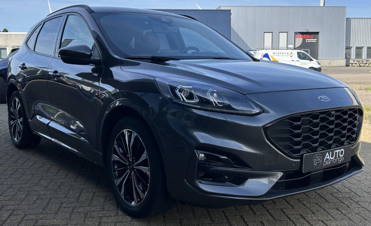 Ford Kuga Ford Kuga 2.5 PHEV ST-Line X 225PK | DEALERONDERHOUDEN! | NL AUTO | 2e Eigenaar | NAP | BLIS | Grote Achteruitrijcamera | Head-Up | Adaptive Cruise Control | Winterpack | Elektrische Stoel | Digital Cockpit | 19 Inch | B&O Audio | Draadloze Oplader | Elektrische Achterklep | Stoelverwarming | Stuurverwarming | Voorruitverwarming | 2 sleutels | APK tot 16-07-2028 |