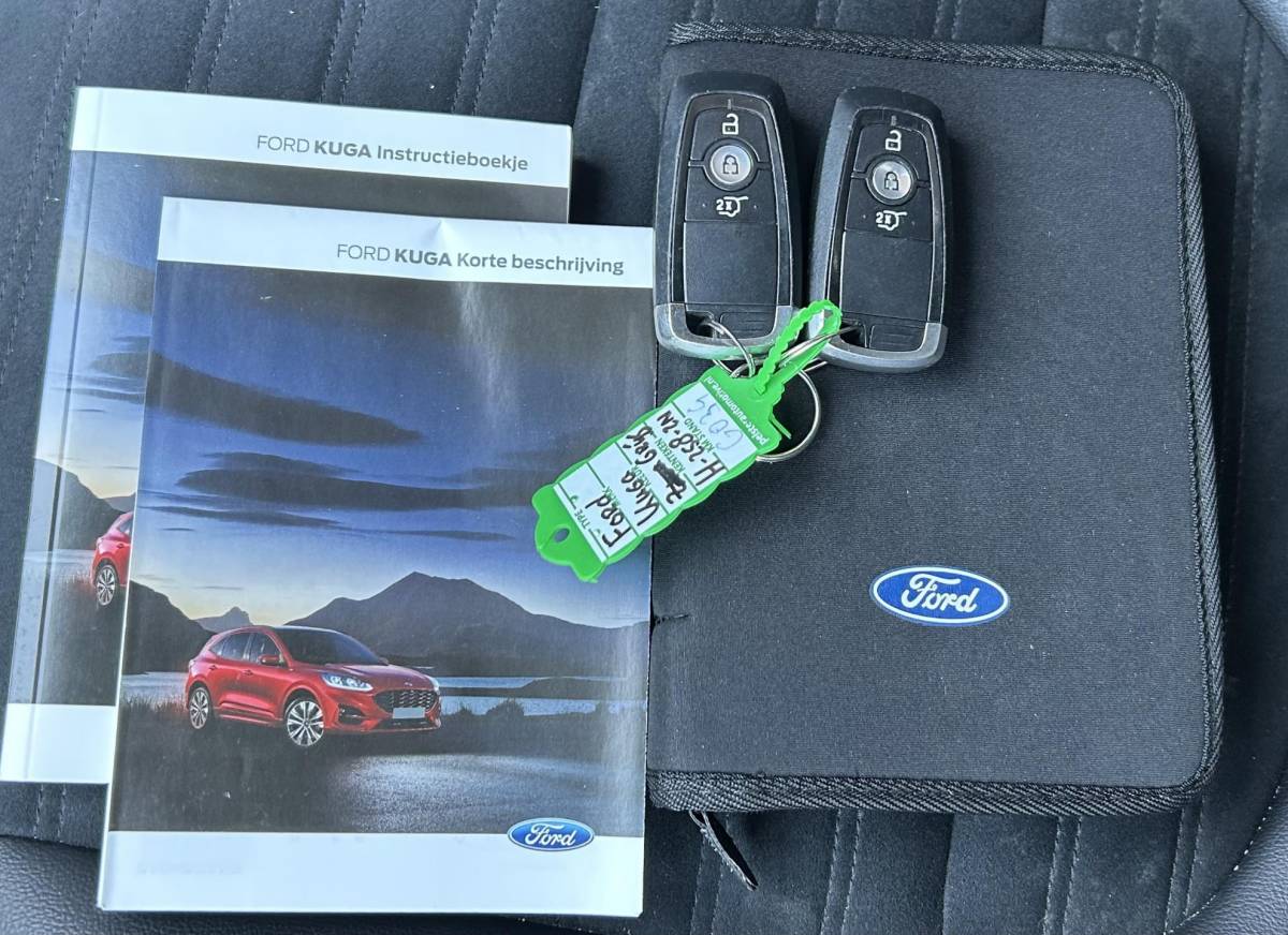 Ford Kuga Ford Kuga 2.5 PHEV ST-Line X 225PK | DEALERONDERHOUDEN! | NL AUTO | 2e Eigenaar | NAP | BLIS | Grote Achteruitrijcamera | Head-Up | Adaptive Cruise Control | Winterpack | Elektrische Stoel | Digital Cockpit | 19 Inch | B&O Audio | Draadloze Oplader | Elektrische Achterklep | Stoelverwarming | Stuurverwarming | Voorruitverwarming | 2 sleutels | APK tot 16-07-2028 |
