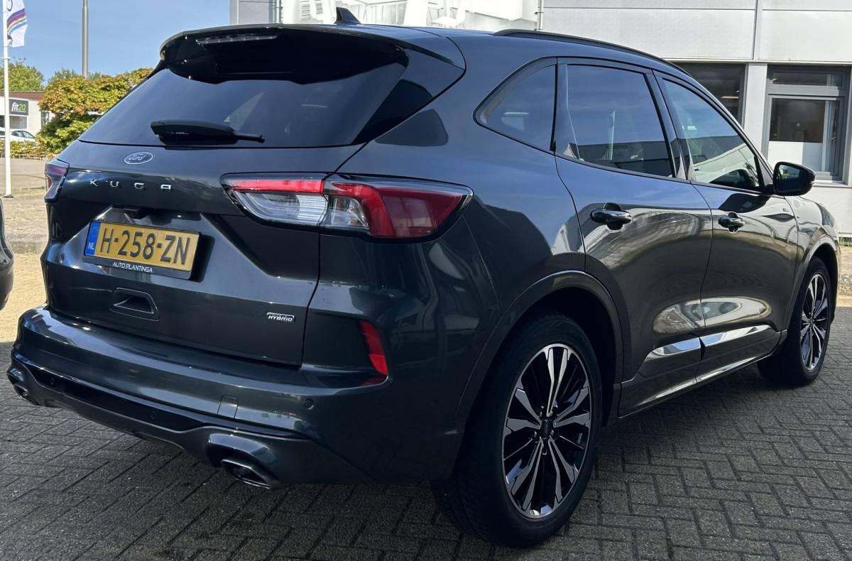 Ford Kuga Ford Kuga 2.5 PHEV ST-Line X 225PK | DEALERONDERHOUDEN! | NL AUTO | 2e Eigenaar | NAP | BLIS | Grote Achteruitrijcamera | Head-Up | Adaptive Cruise Control | Winterpack | Elektrische Stoel | Digital Cockpit | 19 Inch | B&O Audio | Draadloze Oplader | Elektrische Achterklep | Stoelverwarming | Stuurverwarming | Voorruitverwarming | 2 sleutels | APK tot 16-07-2028 |