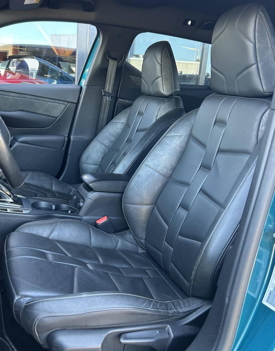 DS DS 3 DS 3 Crossback 1.2 PureTech Grand Chic 156PK | BOMVOL | AUTOMAAT | 1e Eigenaar | NL AUTO | Trekhaak | DAB+ | 18 Inch | Lederen Bekleding | Navigatie | Climate Control | Apdative Cruise Control | Head Up Display | Focal |