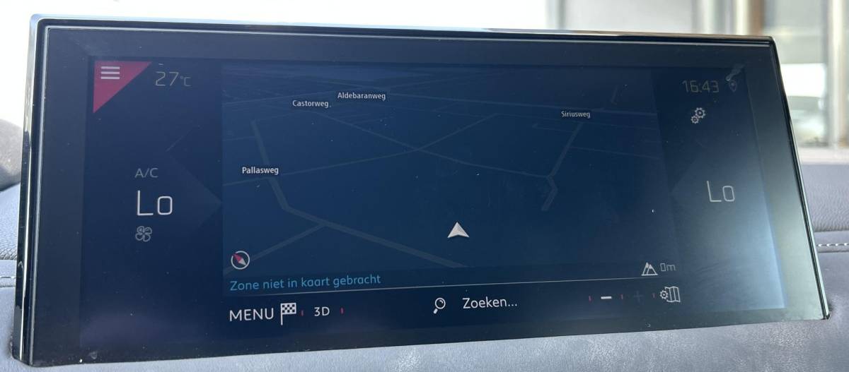 DS DS 3 DS 3 Crossback 1.2 PureTech Grand Chic 156PK | BOMVOL | AUTOMAAT | 1e Eigenaar | NL AUTO | Trekhaak | DAB+ | 18 Inch | Lederen Bekleding | Navigatie | Climate Control | Apdative Cruise Control | Head Up Display | Focal |
