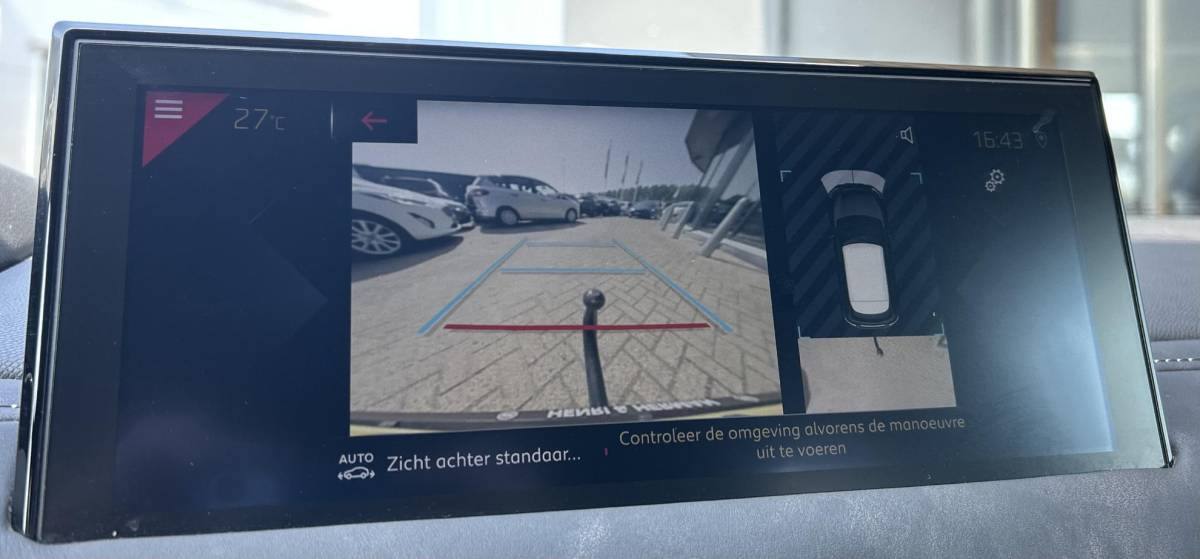 DS DS 3 DS 3 Crossback 1.2 PureTech Grand Chic 156PK | BOMVOL | AUTOMAAT | 1e Eigenaar | NL AUTO | Trekhaak | DAB+ | 18 Inch | Lederen Bekleding | Navigatie | Climate Control | Apdative Cruise Control | Head Up Display | Focal |