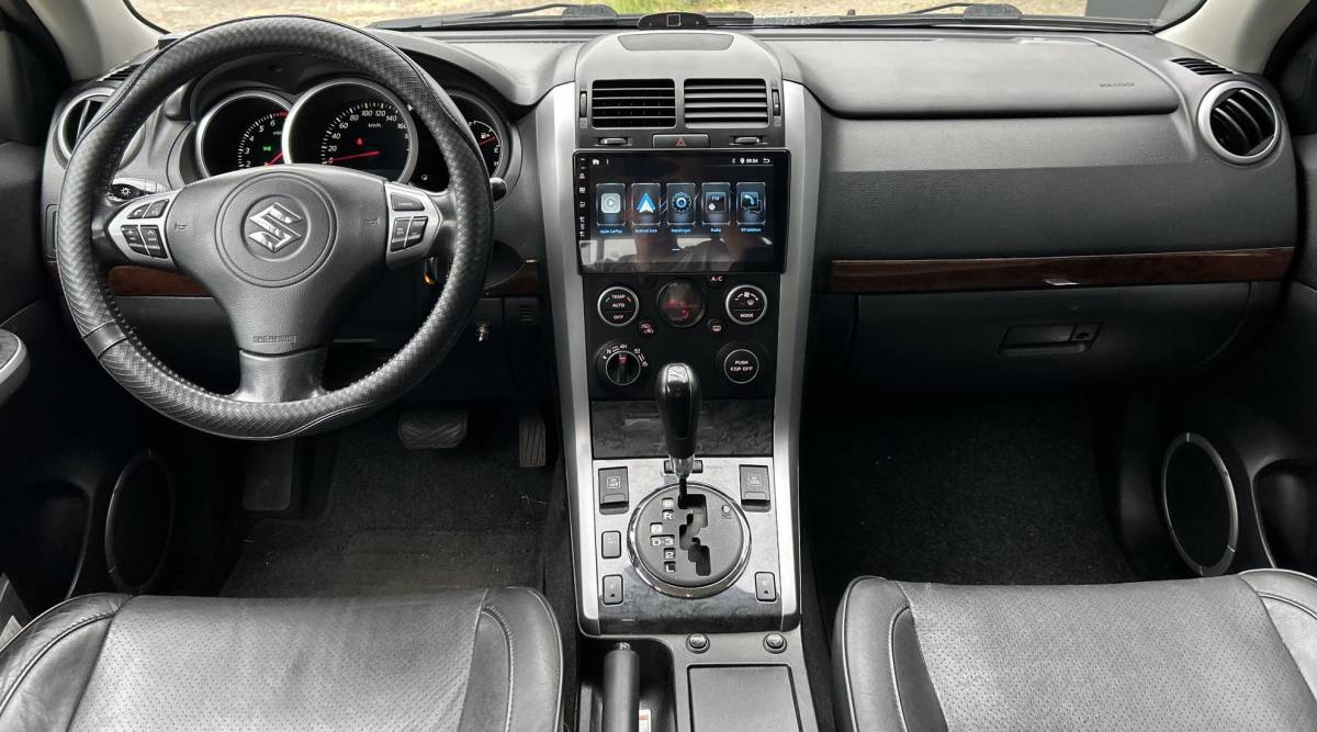 Suzuki Grand Vitara Suzuki Grand Vitara 2.4 High Executive 169PK | UNIEK! | AWD | 4WD | 2026 Nieuw Motor bij de Dealer! | Nieuwe LUXE Veren | Afneembare Trekhaak | Automaat | Imperial | Achteruitrijcamera | Lederen Bekleding | Keyless Entry | Keyless Start | Apple Carplay | Andriod Auto | Stoelverwarming | Climate Control | Airco |