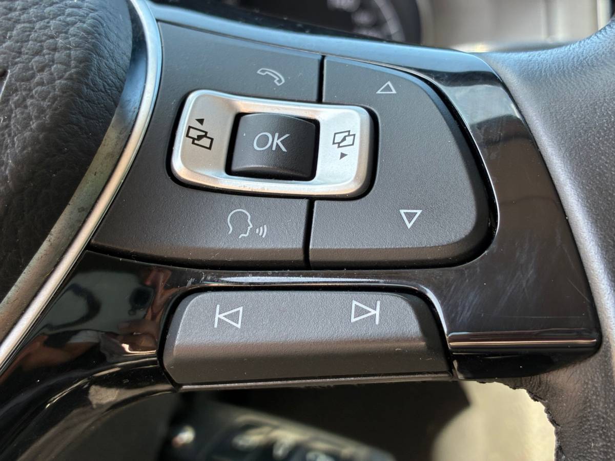 Volkswagen Golf Volkswagen Golf 1.2 TSI Highline|Automaat|Camera|Navigatie|CruiseControl|Climatronic|PDC|