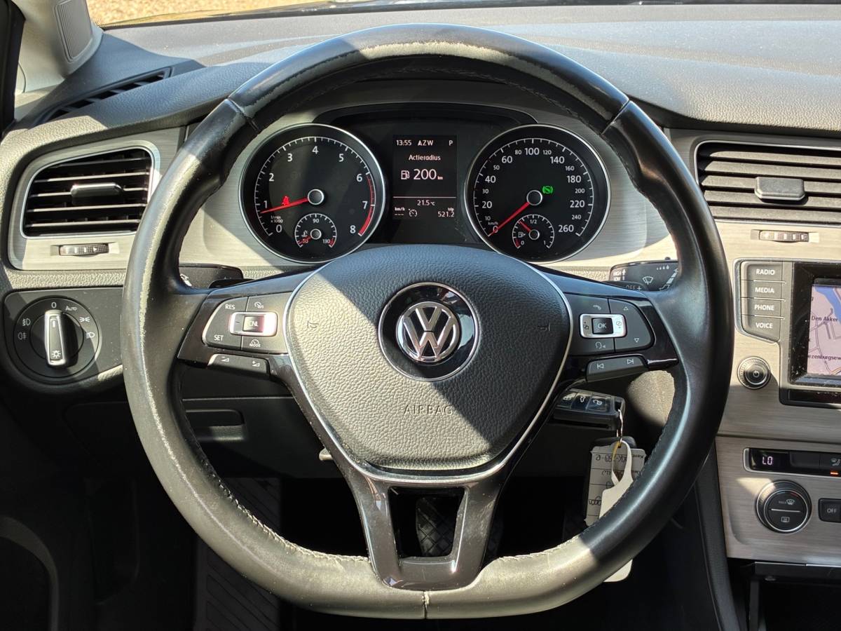 Volkswagen Golf Volkswagen Golf 1.2 TSI Highline|Automaat|Camera|Navigatie|CruiseControl|Climatronic|PDC|