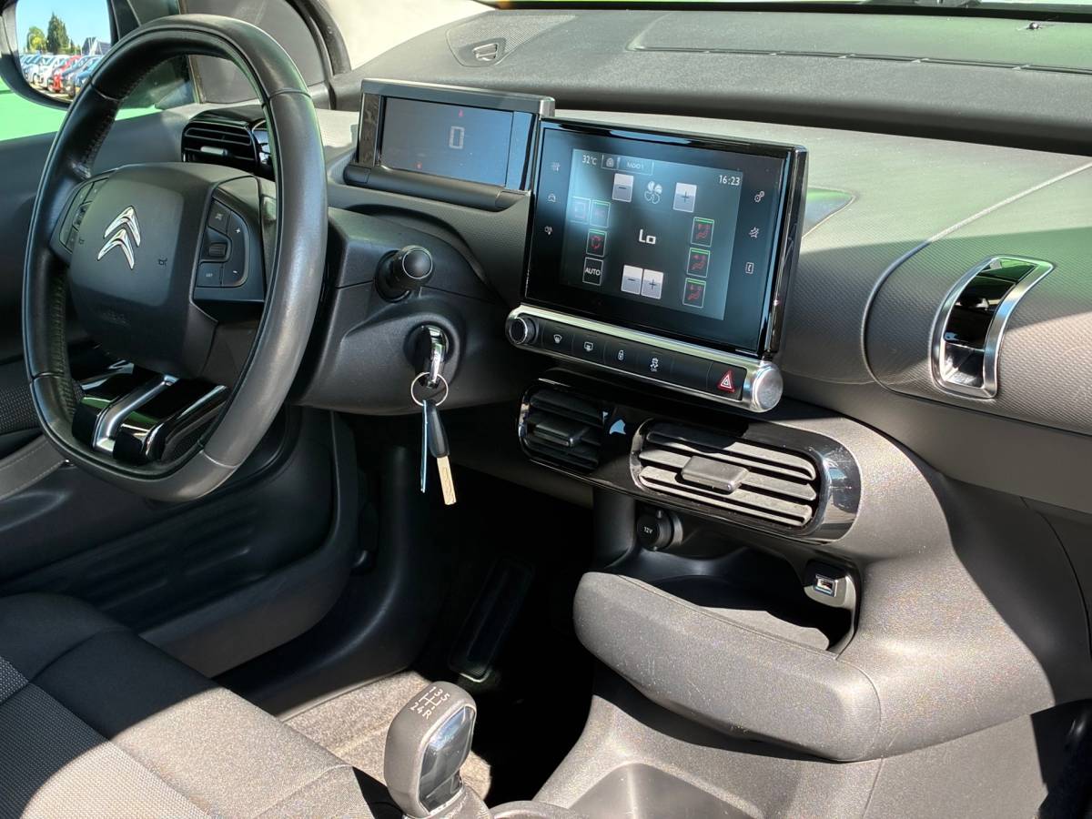 Citroën C4 Cactus Citroen C4 Cactus 1.2 PureTech Business|2e Eigenaar|D-riem v.v.|Camera|CruiseControl|Climatronic|Trekhaak|
