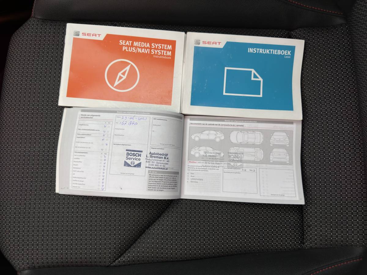 SEAT Leon SEAT Leon ST 1.4 EcoTSI FR Connect (INCL-BTW) *LEATHER-FABRIC | FULL-LED | NAVI-FULLMAP | SPORTSEATS | CAMERA | PRIVACY-GLASS | ECC | PDC | AMBIENTLIGHT | CRUISE | TOWBAR | 17”ALU*