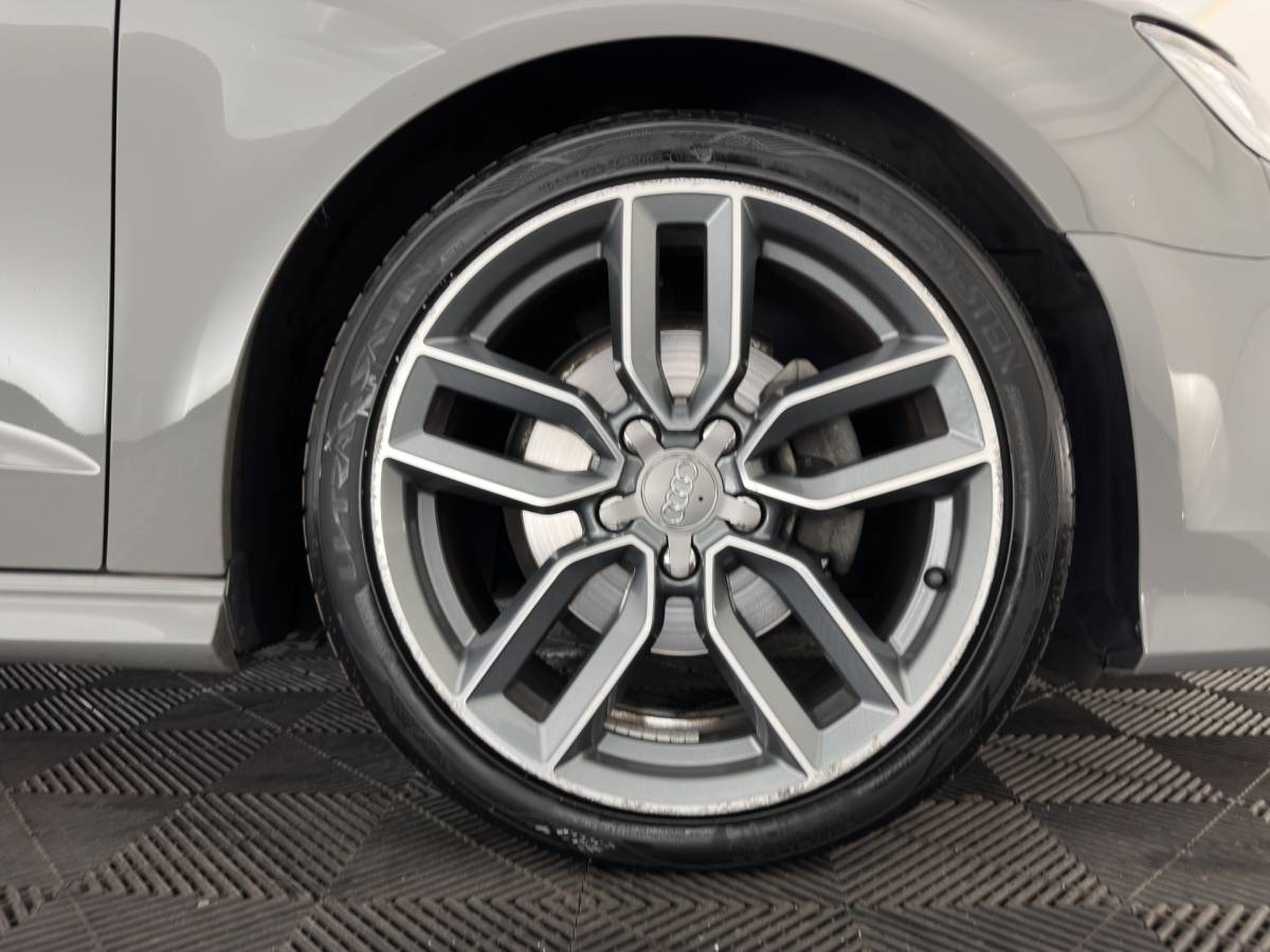 Audi A3 Audi A3 Sportback 35 TFSI S-Line Edition MHEV Aut. *PANO | LEATHER-FABRIC | LED-LIGHTS | DIGI-COCKPIT | NAVI-FULLMAP | HEATED-SPORTSEATS | PRIVACY-GLASS | ECC | PDC | CRUISE | 18”ALU*