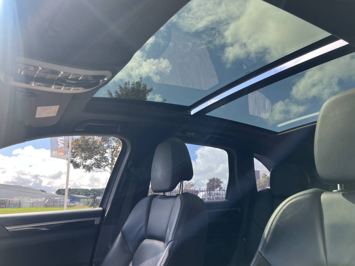 Porsche Cayenne Porsche Cayenne 3.0 D (3800 REST BPM)