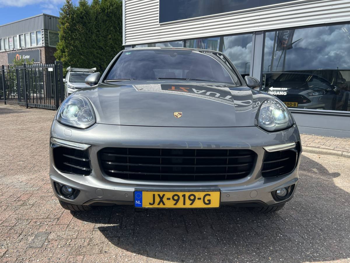 Porsche Cayenne Porsche Cayenne 3.0 D (3800 REST BPM)