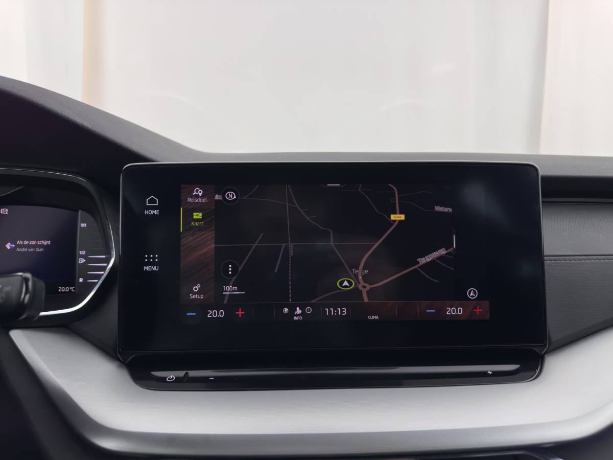 Škoda Octavia ŠKODA Octavia 1.0 e-TSI Sport Business MHEV (INCL-BTW) Aut. *FULL-LED | DIGI-COCKPIT | ADAPTIVE-CRUISE | SPORTSEATS | NAVI-FULLMAP | CARPLAY | SHIFTPADDLES | ECC | PDC | DAB | AMBIENTLIGHT | TOWBAR | 18”ALU*