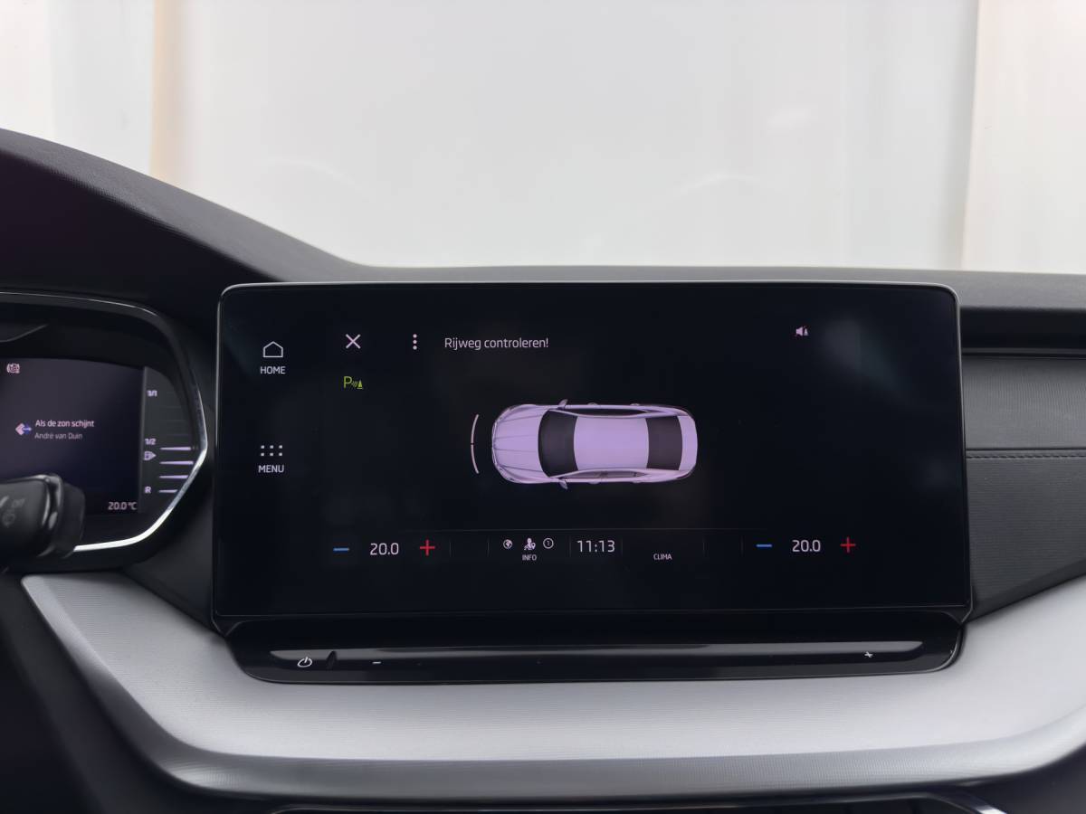 Škoda Octavia ŠKODA Octavia 1.0 e-TSI Sport Business MHEV (INCL-BTW) Aut. *FULL-LED | DIGI-COCKPIT | ADAPTIVE-CRUISE | SPORTSEATS | NAVI-FULLMAP | CARPLAY | SHIFTPADDLES | ECC | PDC | DAB | AMBIENTLIGHT | TOWBAR | 18”ALU*