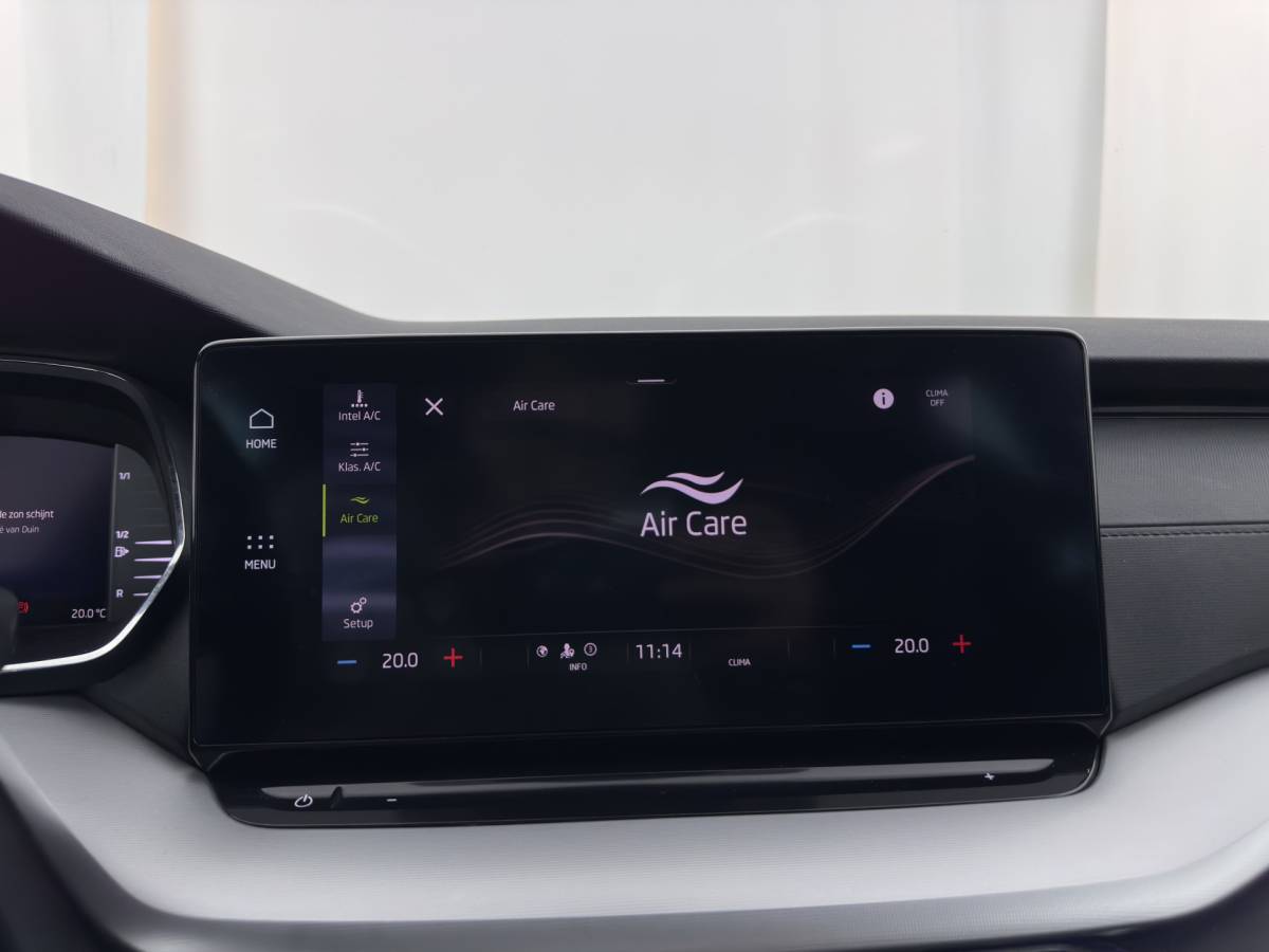 Škoda Octavia ŠKODA Octavia 1.0 e-TSI Sport Business MHEV (INCL-BTW) Aut. *FULL-LED | DIGI-COCKPIT | ADAPTIVE-CRUISE | SPORTSEATS | NAVI-FULLMAP | CARPLAY | SHIFTPADDLES | ECC | PDC | DAB | AMBIENTLIGHT | TOWBAR | 18”ALU*