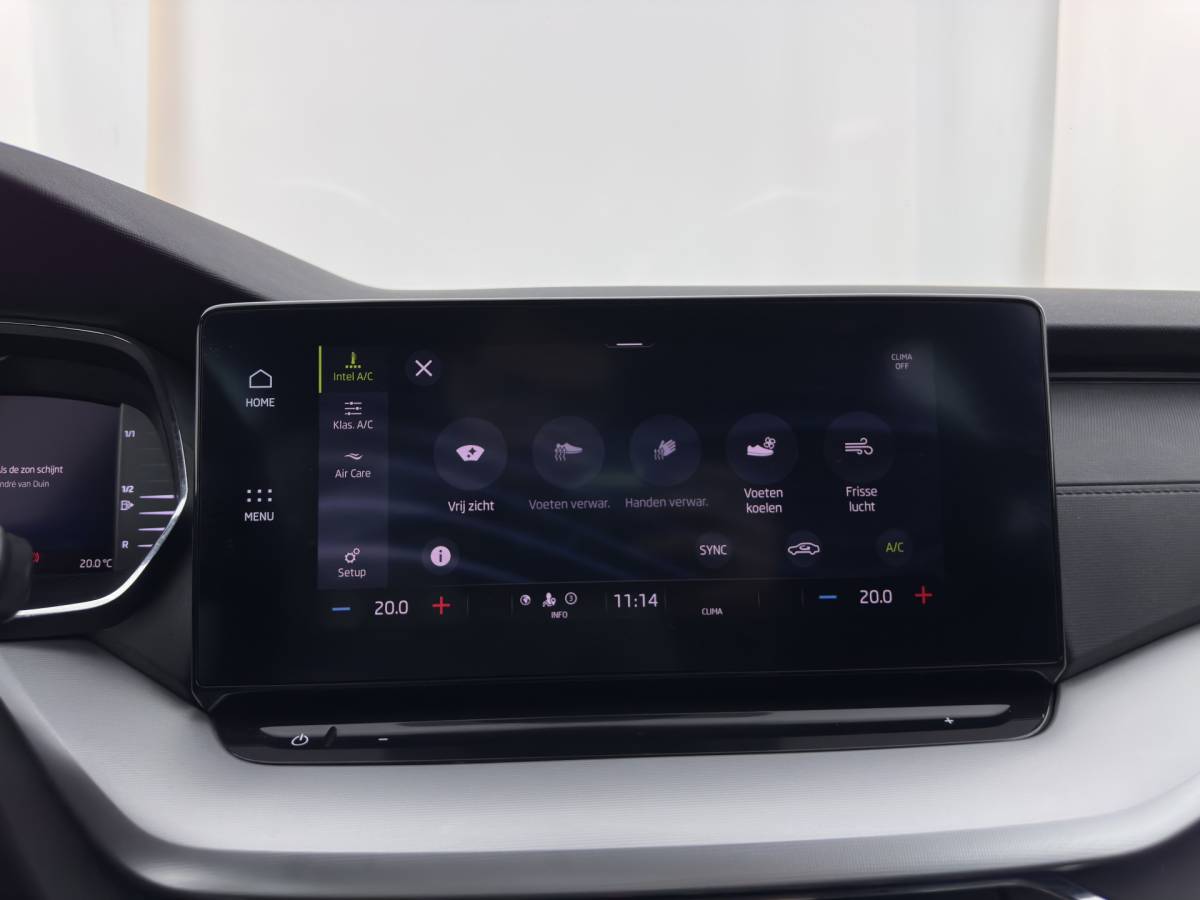 Škoda Octavia ŠKODA Octavia 1.0 e-TSI Sport Business MHEV (INCL-BTW) Aut. *FULL-LED | DIGI-COCKPIT | ADAPTIVE-CRUISE | SPORTSEATS | NAVI-FULLMAP | CARPLAY | SHIFTPADDLES | ECC | PDC | DAB | AMBIENTLIGHT | TOWBAR | 18”ALU*
