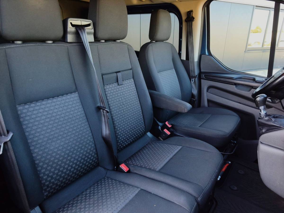 Ford Transit Custom Ford Transit Custom 300 2.0 TDCI 6PERS DUBBELE CABINE CRUISE CLIMATE TREKHAAK PDC