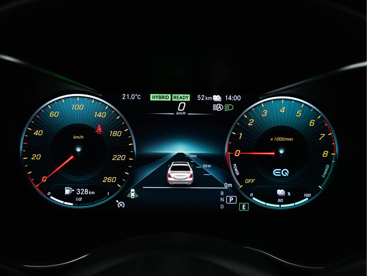 Mercedes-Benz C-Klasse Mercedes-Benz C-klasse 300 e Business Solution AMG Limited Night-Pack (Plug-in) {SoH-94%} (INCL-BTW) Aut. *PANO | LEATHER-MICROFIBRE | MULTIBEAM-LED | TOPVIEW | DIGI-COCKPIT | BLINDSPOT | HEATED-SPORTSEATS | SHIFTPADDLES | NAVI-FULLAMP | PRIVACY-GLASS | PDC | CRUISE | TOWBAR | 18″