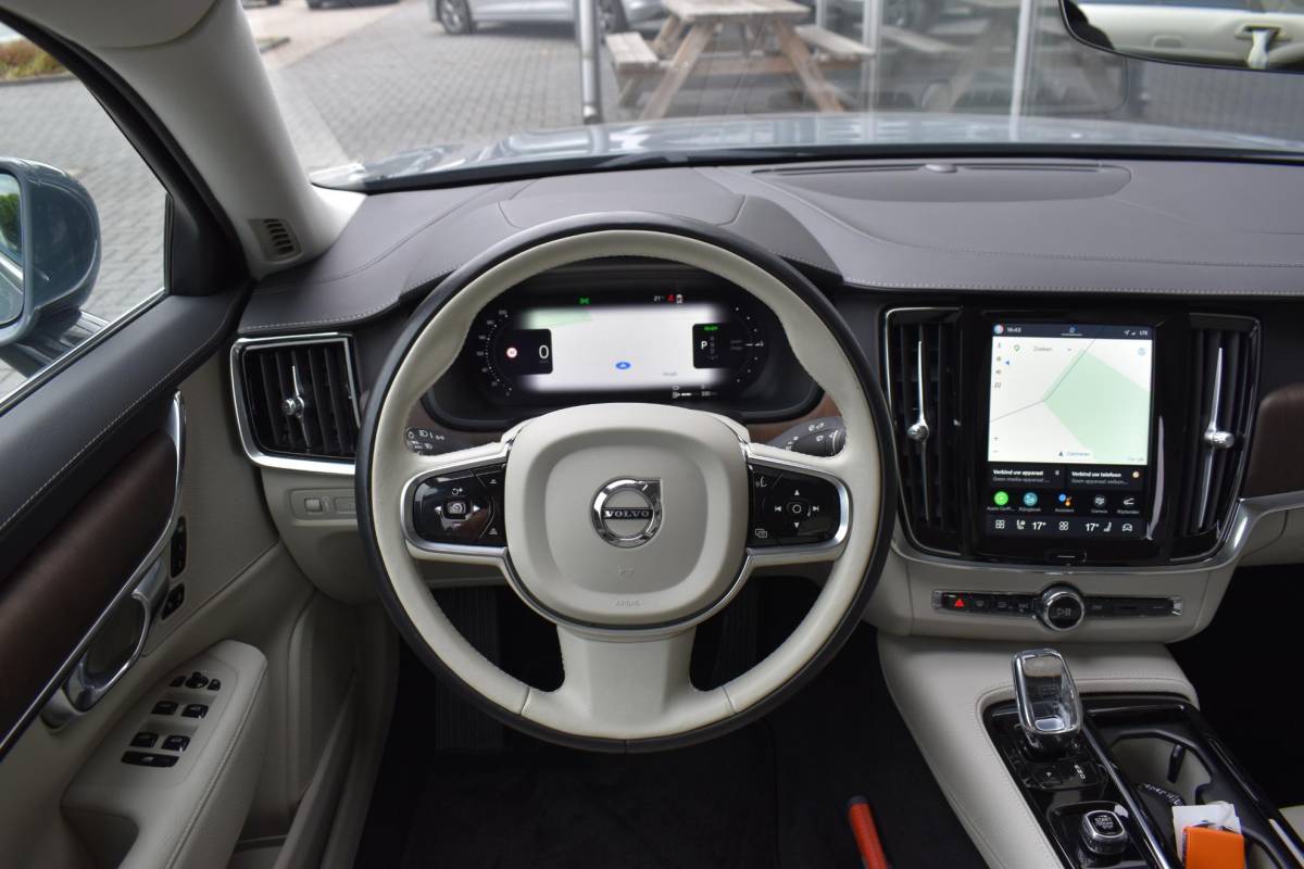 Volvo S90 Volvo S90 2.0 T8 AWD Inscription