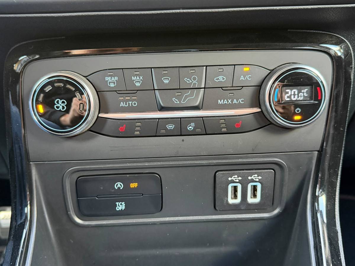 Ford EcoSport Ford ECOSPORT 1.0 EcoBoost ST-Line 125PK Automaat,Trekhaak,Camera A,Cruise Control,Apple Carplay,Climate Control,WInterpakket