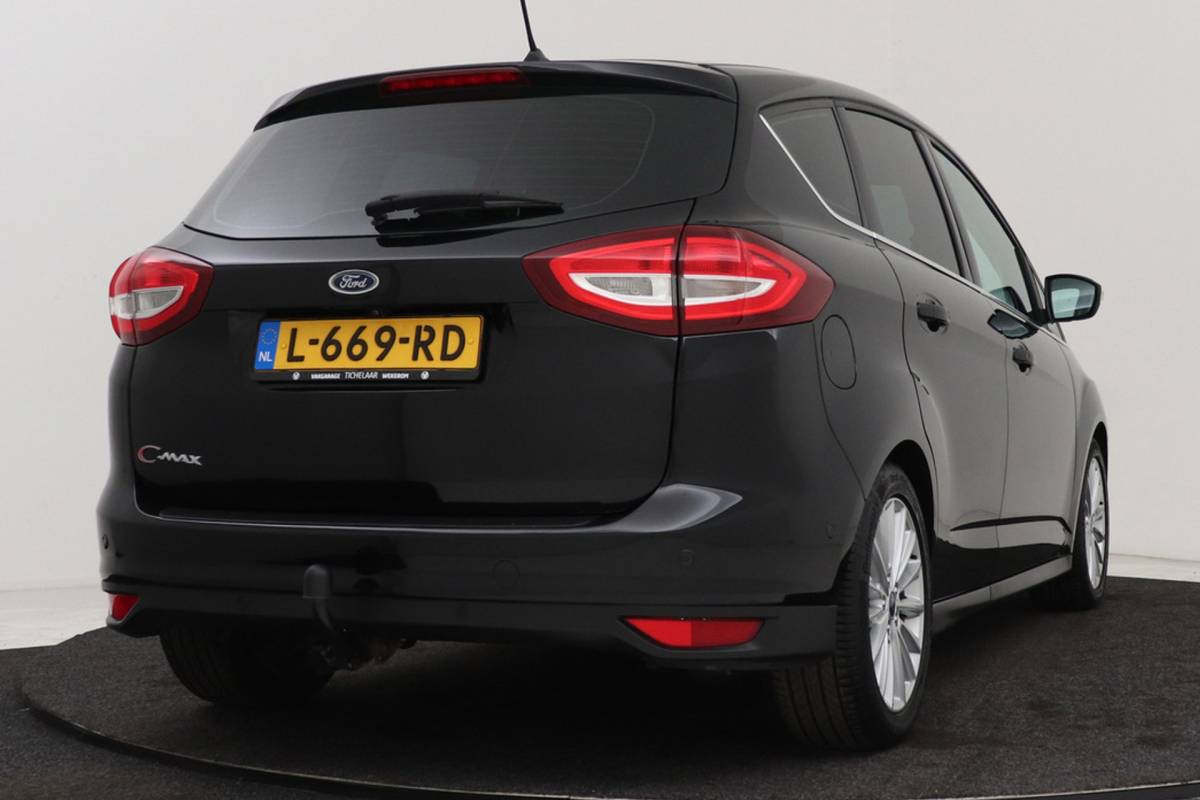 Ford C-MAX Ford C-Max 1.0 Titanium | Trekhaak | CarPlay | Camera | Climate Control | Keyless Entry/Start | Cruise Control |