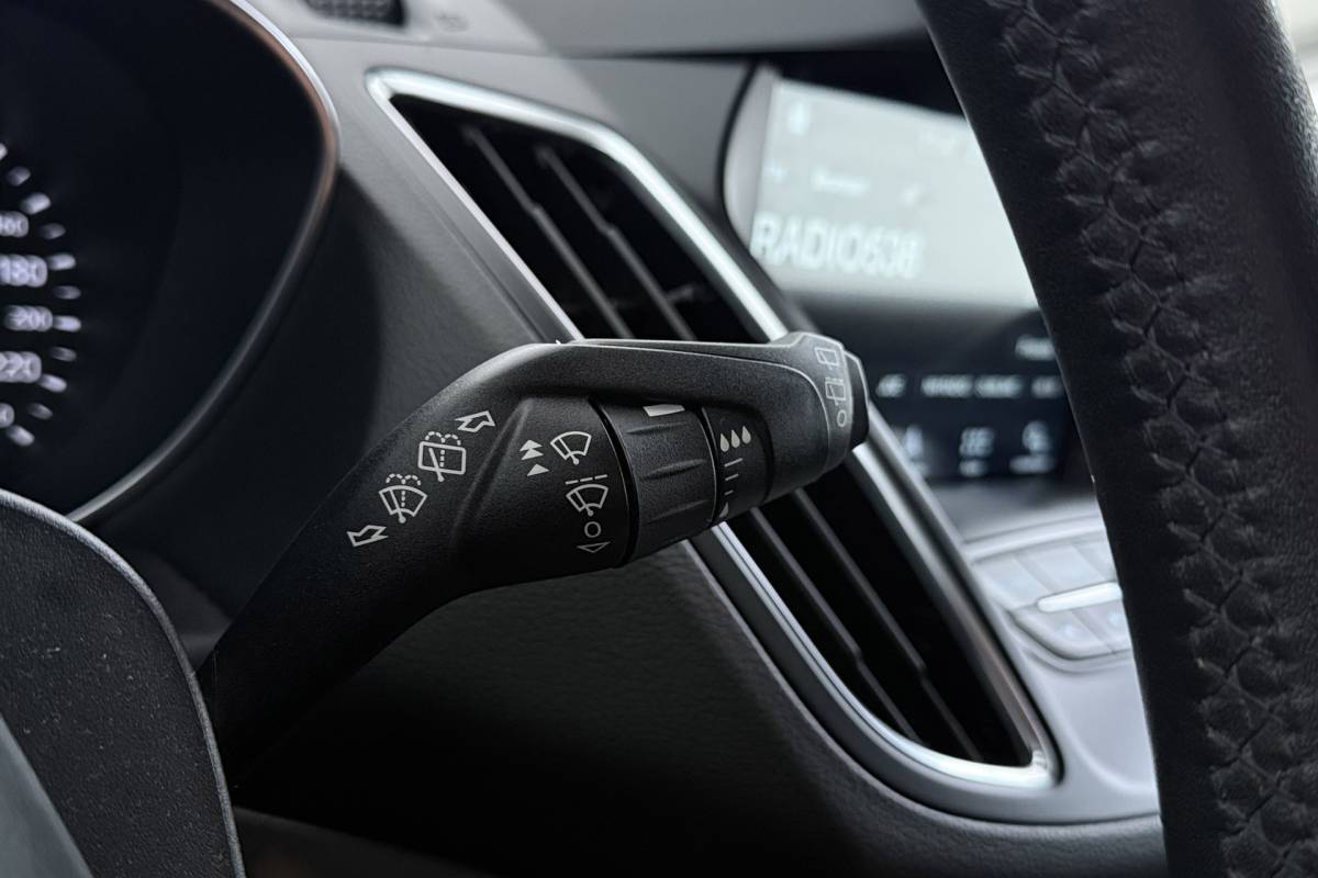 Ford C-MAX Ford C-Max 1.0 Titanium | Trekhaak | CarPlay | Camera | Climate Control | Keyless Entry/Start | Cruise Control |
