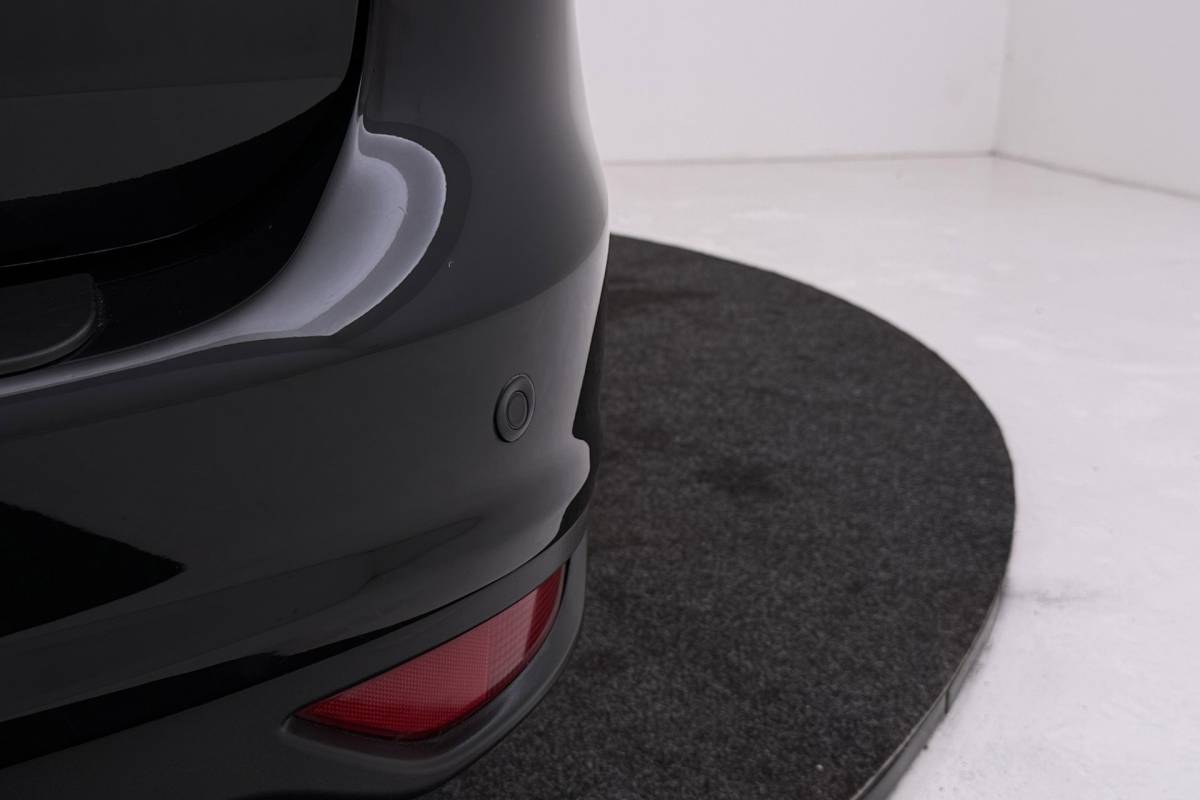 Ford C-MAX Ford C-Max 1.0 Titanium | Trekhaak | CarPlay | Camera | Climate Control | Keyless Entry/Start | Cruise Control |