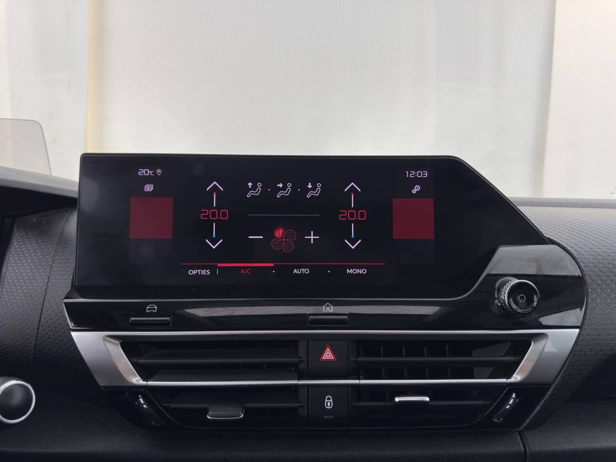 Citroën C4 Citroën C4 1.2 Puretech Shine (INCL-BTW) *PANO |  LEATHER | FULL-LED | ADAPTIVE-CRUISE |  DIGI-COCKPIT | BLINDSPOT | SHIFTPADDLES | HEATED-COMFORTSEATS | ECC | LANE-ASSIST | KEYLESS | PDC | CRUISE | DAB | HEAD-UP | 18”AL