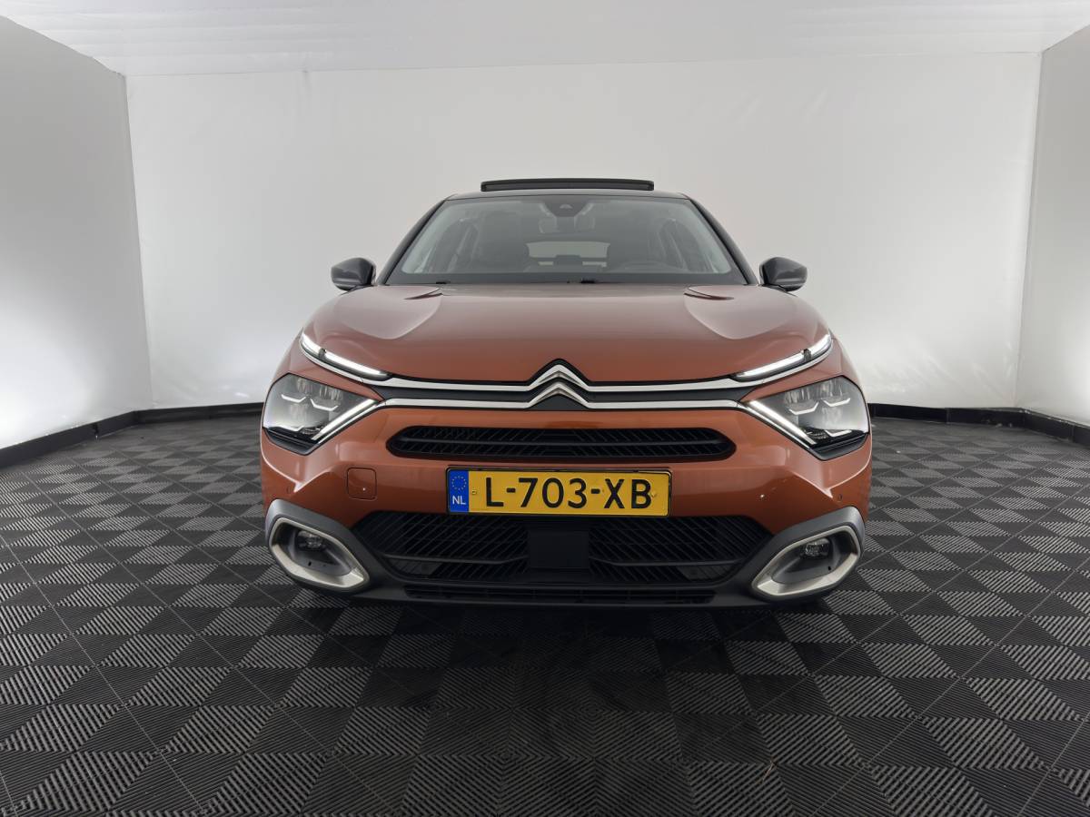 Citroën C4 Citroën C4 1.2 Puretech Shine (INCL-BTW) *PANO |  LEATHER | FULL-LED | ADAPTIVE-CRUISE |  DIGI-COCKPIT | BLINDSPOT | SHIFTPADDLES | HEATED-COMFORTSEATS | ECC | LANE-ASSIST | KEYLESS | PDC | CRUISE | DAB | HEAD-UP | 18”AL