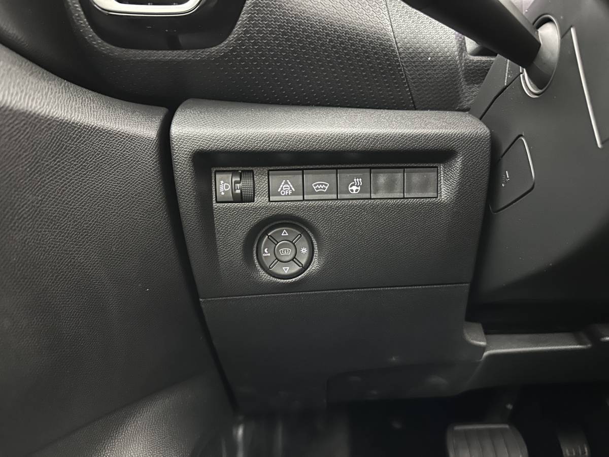 Citroën C4 Citroën C4 1.2 Puretech Shine (INCL-BTW) *PANO |  LEATHER | FULL-LED | ADAPTIVE-CRUISE |  DIGI-COCKPIT | BLINDSPOT | SHIFTPADDLES | HEATED-COMFORTSEATS | ECC | LANE-ASSIST | KEYLESS | PDC | CRUISE | DAB | HEAD-UP | 18”AL