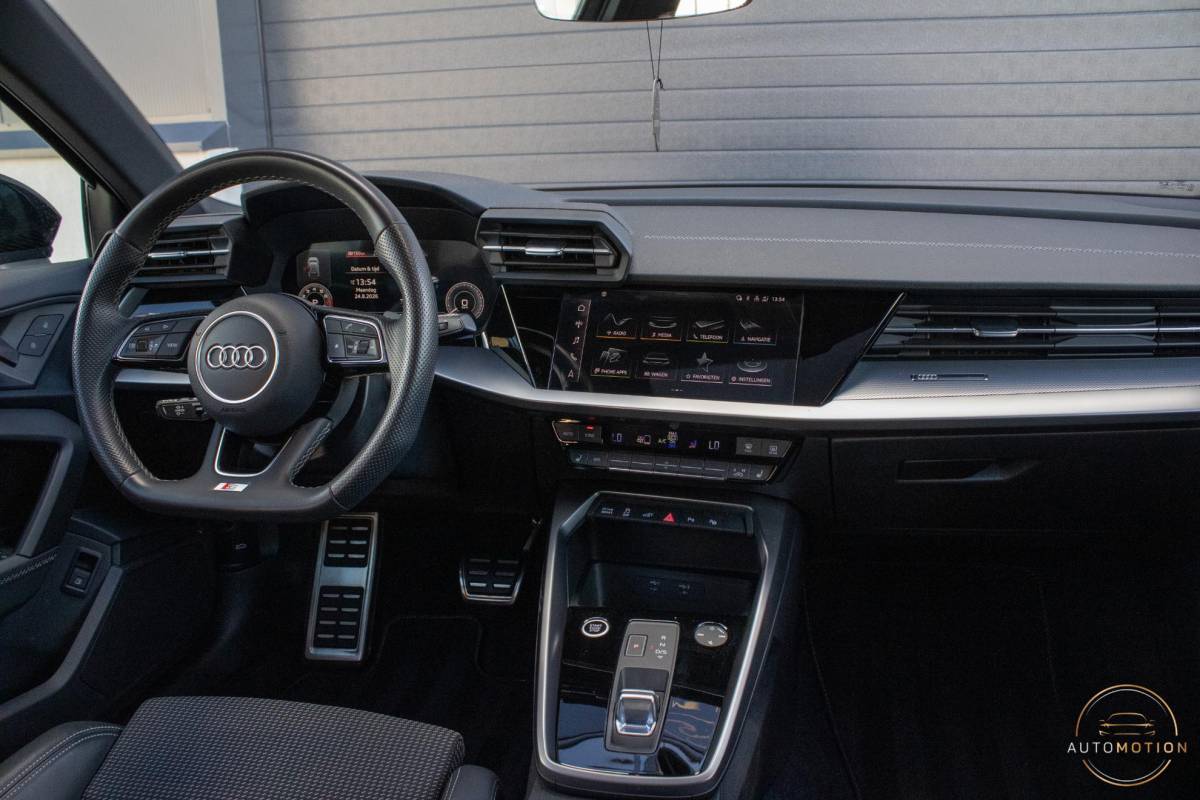Audi A3 Audi A3 Sportback 45 TFSIe Sline Competition PANO MATRIX MAXTON KEYLESS