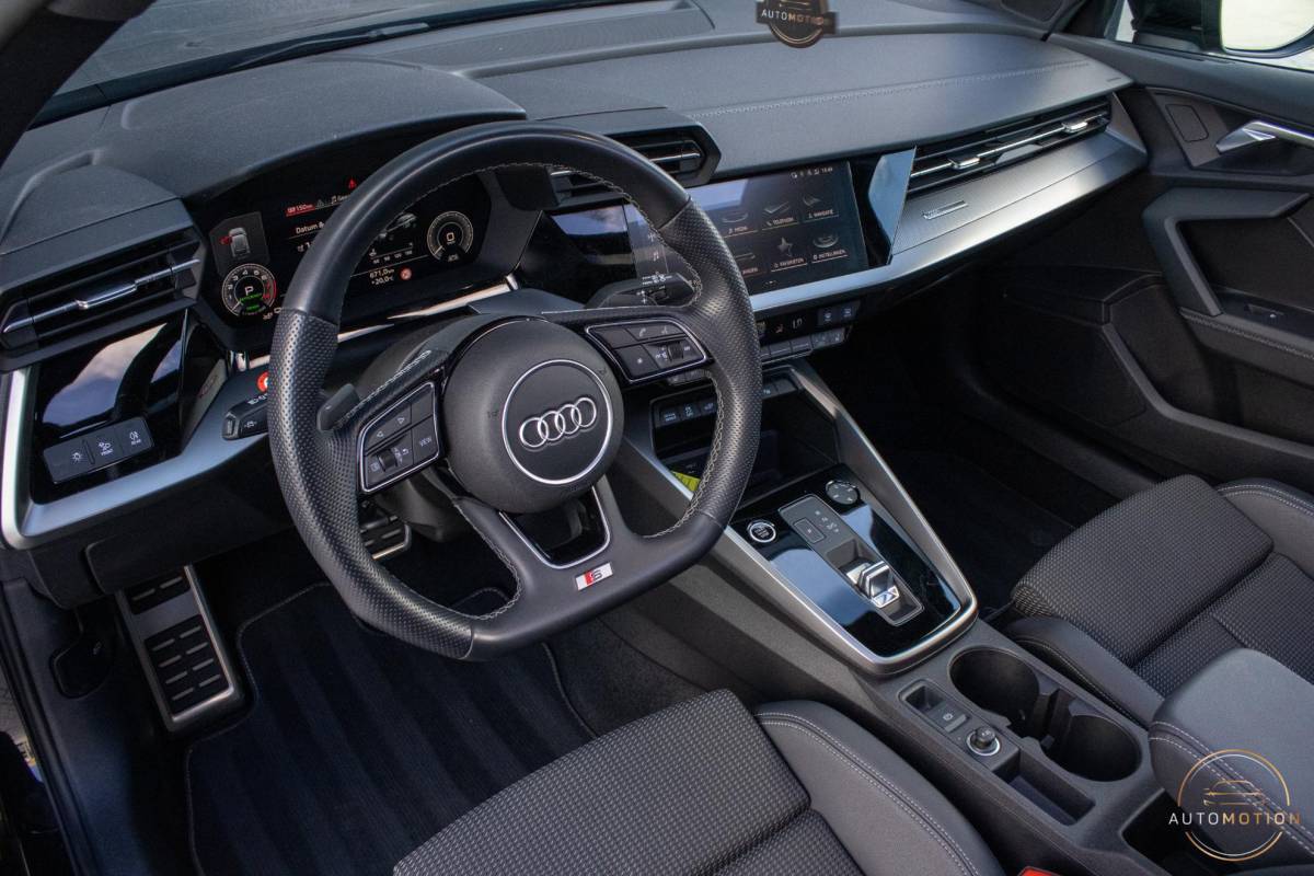 Audi A3 Audi A3 Sportback 45 TFSIe Sline Competition PANO MATRIX MAXTON KEYLESS