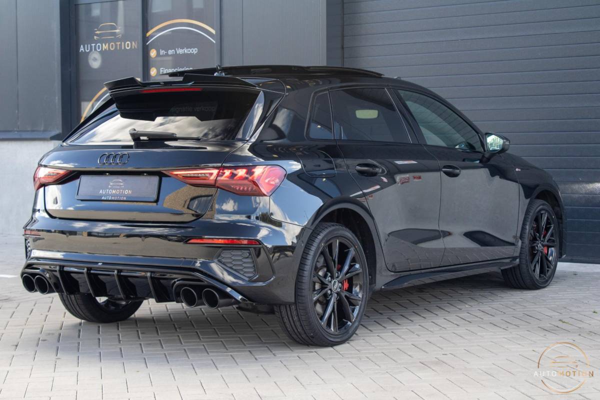 Audi A3 Audi A3 Sportback 45 TFSIe Sline Competition PANO MATRIX MAXTON KEYLESS