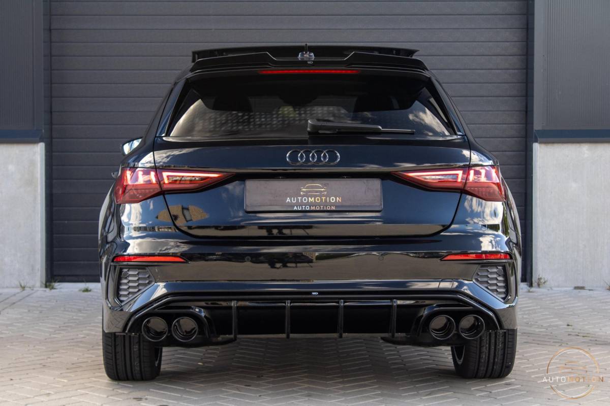 Audi A3 Audi A3 Sportback 45 TFSIe Sline Competition PANO MATRIX MAXTON KEYLESS