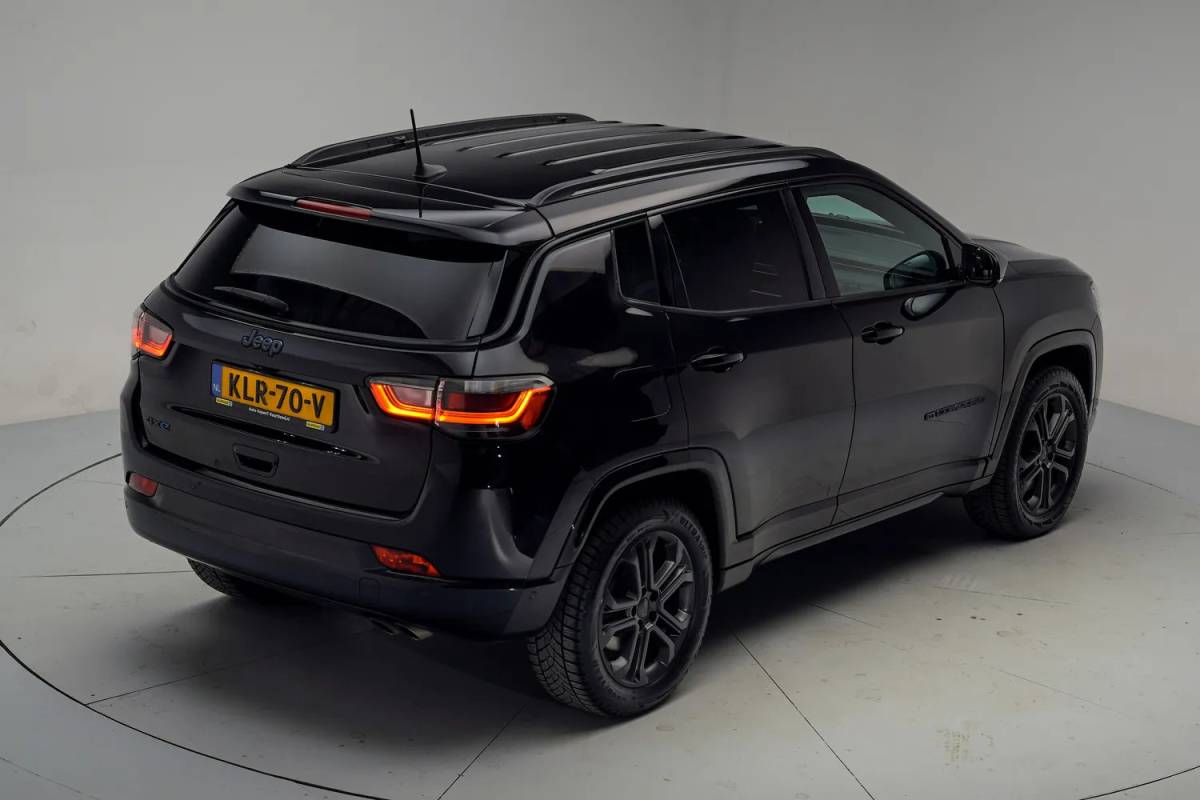 Jeep Compass Jeep Compass 4xe 190 Plug-in Night Eagle Aut. [ Navi Camera Adapt.cruise ]