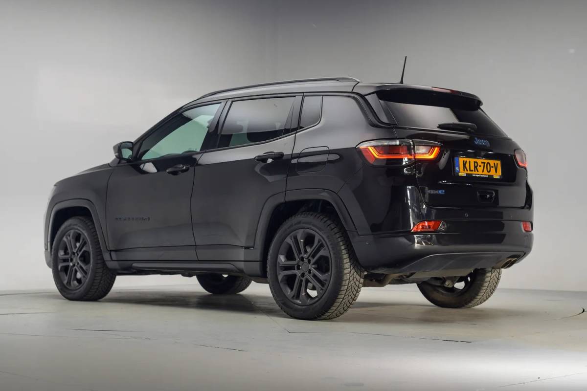 Jeep Compass Jeep Compass 4xe 190 Plug-in Night Eagle Aut. [ Navi Camera Adapt.cruise ]