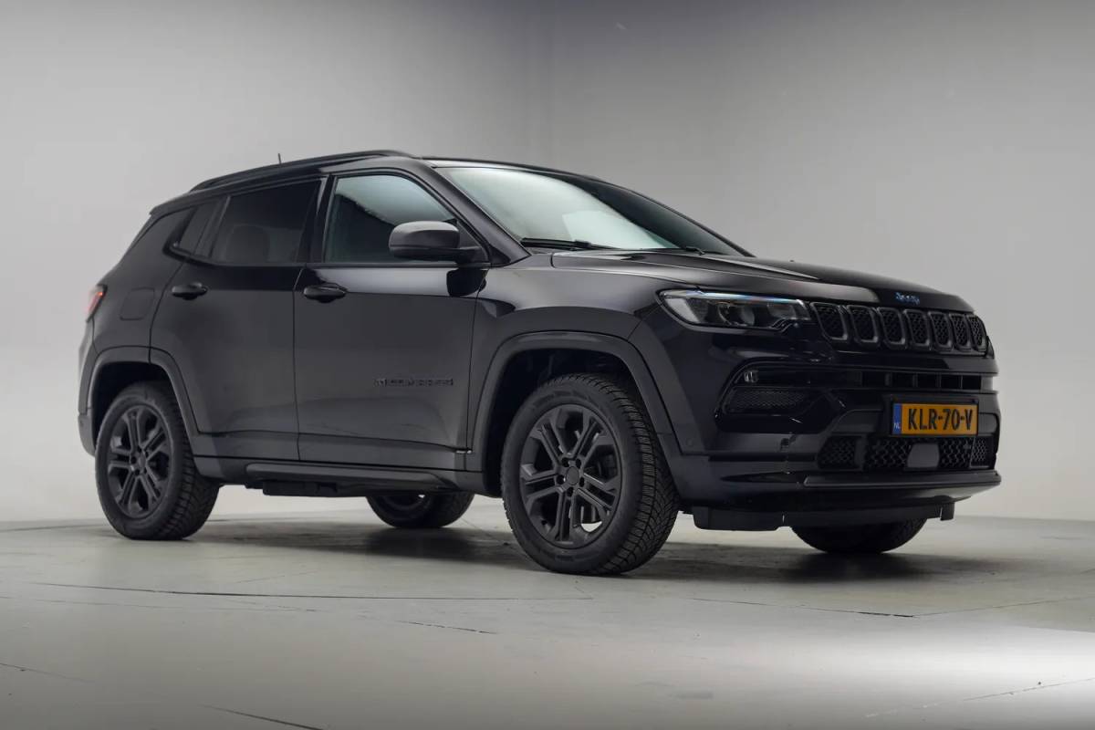 Jeep Compass Jeep Compass 4xe 190 Plug-in Night Eagle Aut. [ Navi Camera Adapt.cruise ]